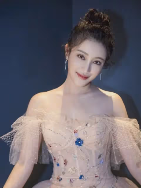盤點娛樂圈20位性感女神,天使容顏魔鬼身材,你最喜歡哪一位?