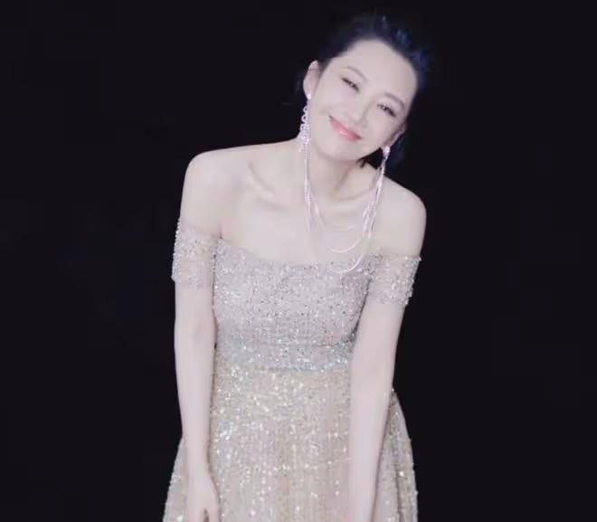 盤點娛樂圈20位性感女神,天使容顏魔鬼身材,你最喜歡哪一位?
