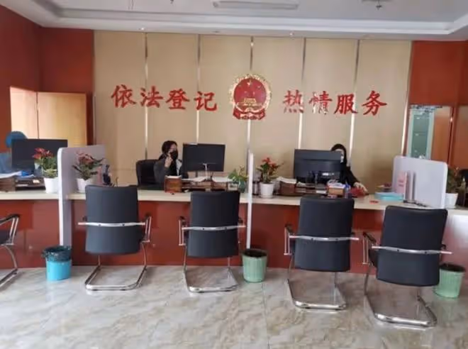 回顧:男子離婚驚現烏龍,妻子名下2名丈夫,另一名竟是自己表侄