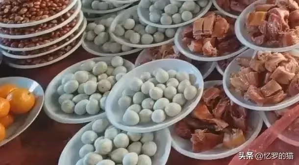 媽媽一直很照顧娘家，外婆中風「媽媽獨自一人照顧」叫舅舅專心忙工作！ 年底舅舅做生意成功「一個月大賺150萬」舅媽過年前打來：今年不用回來拜年喔～