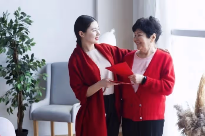28年在婆家過年，如今我退休、父母也老了，這次要回娘家過，我剛踏出門，馬上收到先生的簡訊…後悔莫及