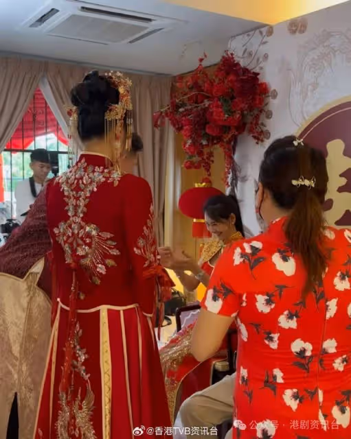 大馬女神三弟結婚榮升姑奶爆哭！林媽媽旗袍look搶盡新抱鏡