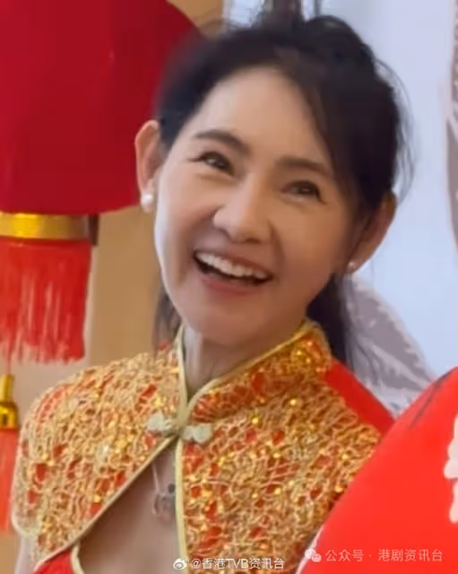 大馬女神三弟結婚榮升姑奶爆哭！林媽媽旗袍look搶盡新抱鏡