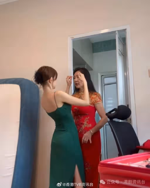 大馬女神三弟結婚榮升姑奶爆哭！林媽媽旗袍look搶盡新抱鏡