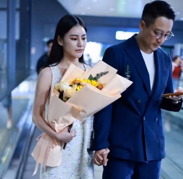 馬筱梅中式婚紗照曝光，欲辦中式婚禮？網友：中式婚禮最高級！