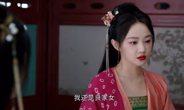 女演員長相多重要？同樣37歲，張雨綺跟何泓姍演一部劇，差距明顯