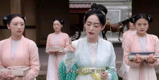 女演員長相多重要？同樣37歲，張雨綺跟何泓姍演一部劇，差距明顯