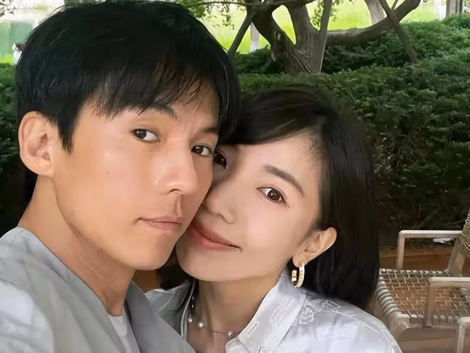 全網被打臉,以為早已離婚的他們,竟然偷偷生了二胎
