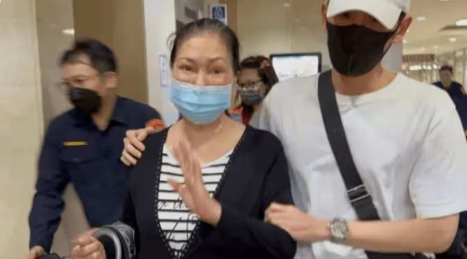 S媽殺瘋了!張蘭直播間賣牛仔包疑內涵具俊曄,卻被S媽炮轟