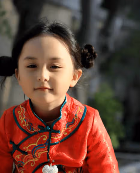劉楚恬:2歲出道年入百萬,因長相甜美被禁止整容,如今長成啥樣
