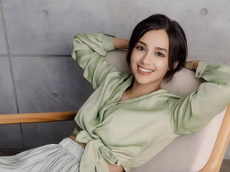一路走好!TVB前港姐冠軍謝嘉怡自曝堂兄離世,對方是職業拳擊手