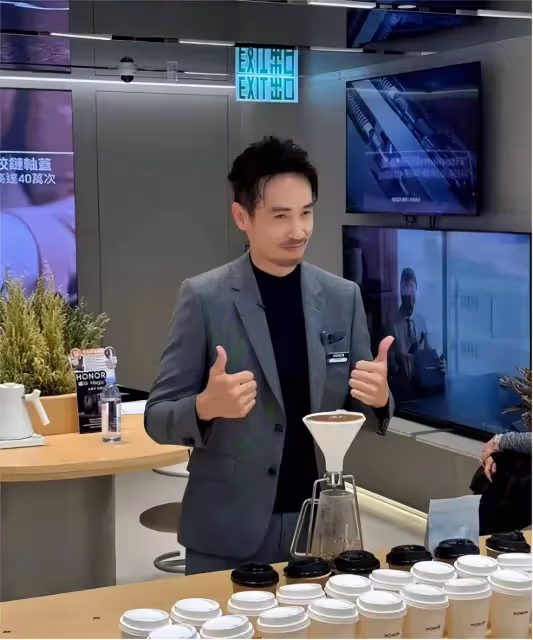 TVB視帝陳豪成理想型老公,家庭財務與老婆配合完美,吸金能力強