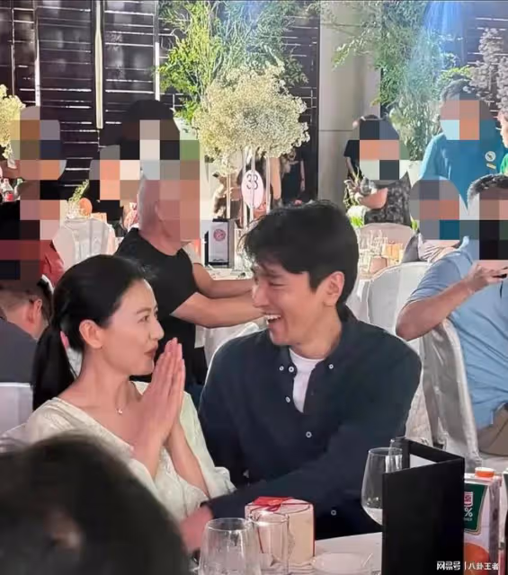 砸場子?高圓圓趙又廷參加婚禮搶盡風頭,兩人無視主人大秀恩愛