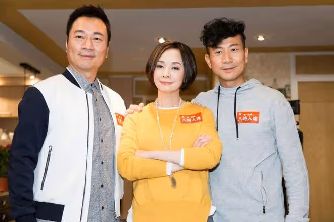 前TVB男星擔任中戲講師,入行多年未做過主角,曾公開發文宣布離巢