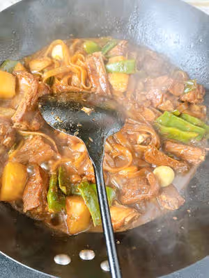 家常排骨🍖土豆燉豆角