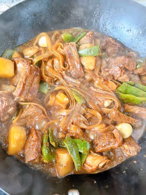 家常排骨🍖土豆燉豆角