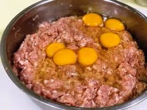 酥炸肉丸