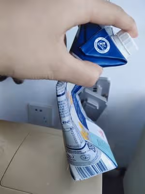 最簡單的淡奶油保存方法(吃了兩個月)