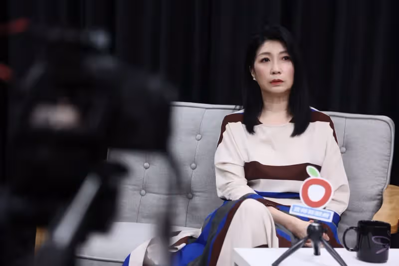 壹蘋10點強打｜黃嘉千婚變剖心！自認不勇敢　忌諱人勸「不要想太多」（獨家專訪）