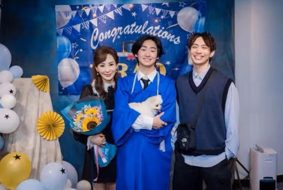 「美魔女」港星離婚,撫養三個帥氣兒子!拍床戲風采依然
