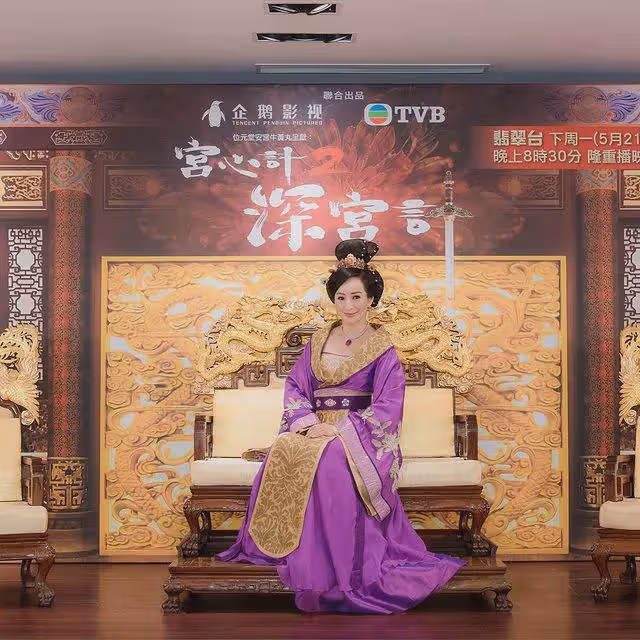「美魔女」港星離婚，撫養三個帥氣兒子！拍床戲風采依然