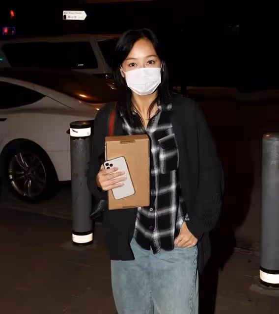 黃心穎端午節收野花被群嘲太寒酸,結婚半年遭遇各種婚後壓力