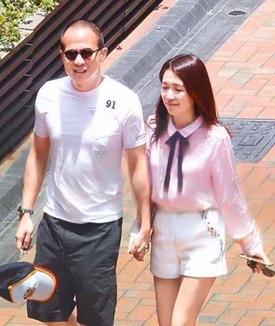郭嘉文孤獨過端午吃粽子,和李澤楷確定分手,31歲變回普通女孩
