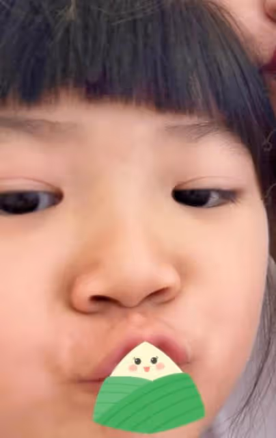 江宏傑帶兒女吃粽子,小小傑超像媽媽福原愛,父子做同款表情
