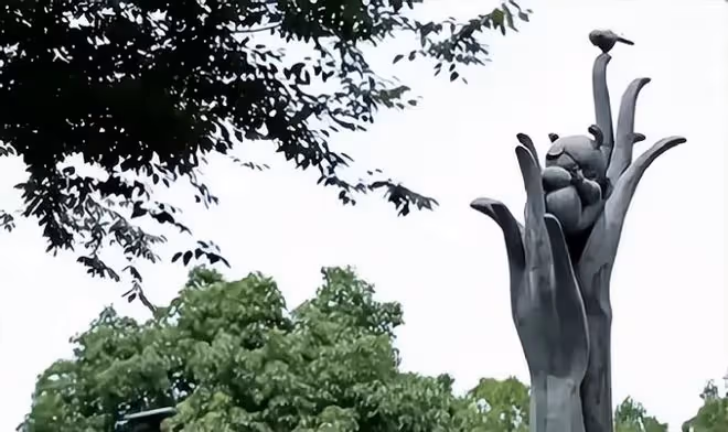 2011年,她徒手接住一個生命,獲獎20萬卻遭謾罵,為何