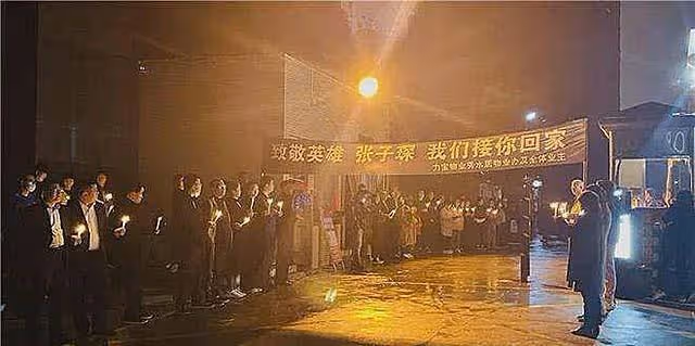 回顧陝西父子在巨浪中救人,兒子不幸遇難,後遇難地政府發10萬元