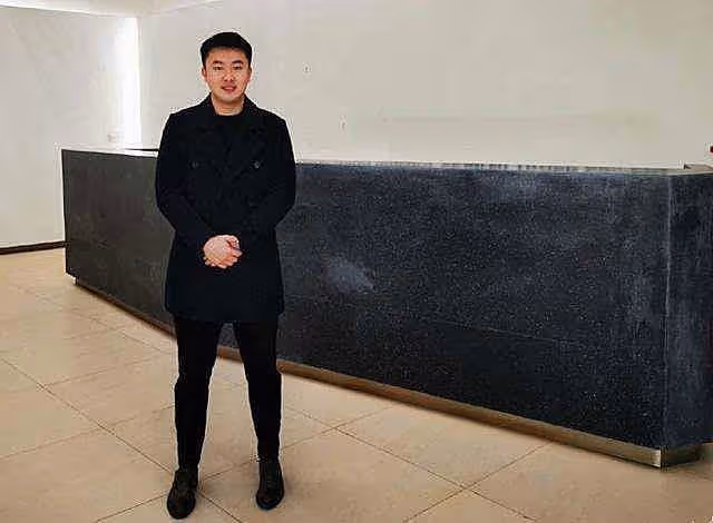 回顧陝西父子在巨浪中救人,兒子不幸遇難,後遇難地政府發10萬元