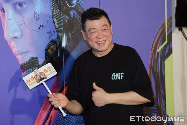 獨／「王牌經紀人」孫德榮開保時捷撞人落跑　她背受傷怒告！