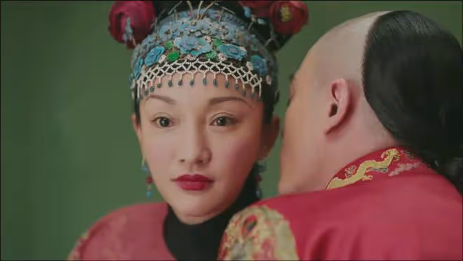 《如懿傳》下架三年,周迅憑實力二次翻車,三觀比五官更一言難盡