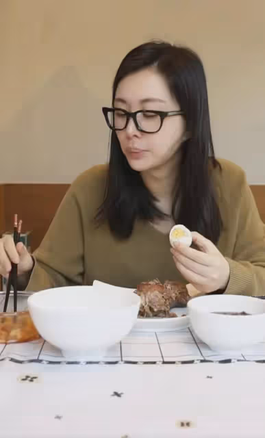田朴珺自稱享受西式早餐：起床後不洗臉不刷牙，先吃一斤醬牛肉！