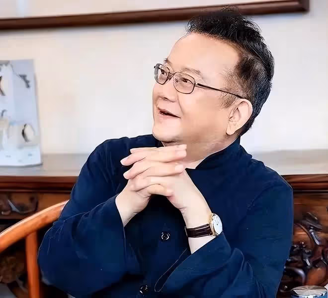 王剛再次回應：我在北京沒四合院，也沒移民美國，不是現代版和珅