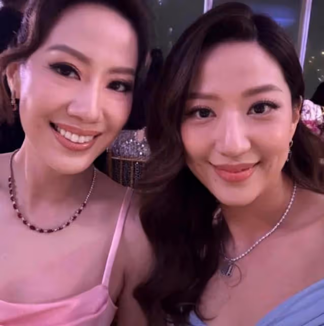 陳法拉出席珠寶晚宴，和汪詩詩汪圓圓合影，鄭余雅穎也在現場