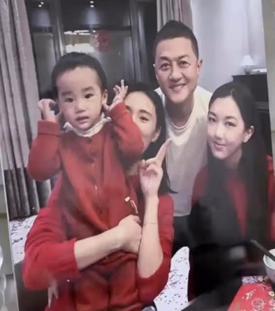 看了李嫣和王詩齡的近況,才明白王菲和李湘的區別