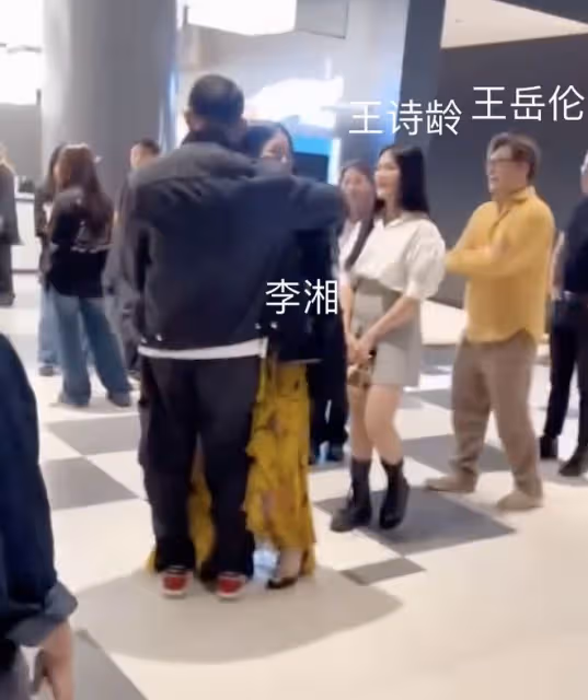 看了李嫣和王詩齡的近況,才明白王菲和李湘的區別
