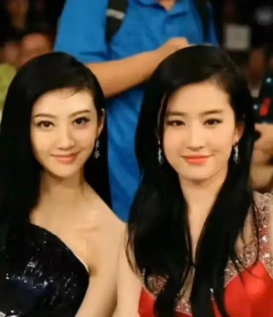 看了35歲景甜和36歲劉亦菲近照,才明白皮相美和骨相美的區別