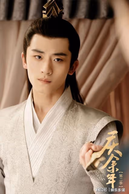 張若昀唐藝昕有望合體《慶餘年3》?網友敲碗她出演這個角色