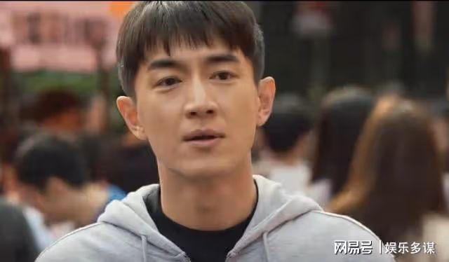 玫瑰的故事:黃亦玫重回大學,學長方協文高調錶白