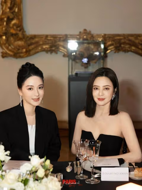 關之琳太卷了！61歲還有少女身材，穿抹胸連衣裙開高叉，凹凸有致