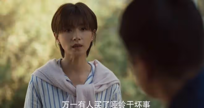 玫瑰的故事黃振華和誰在一起了?談一次戀愛,坐一次輪椅,費人