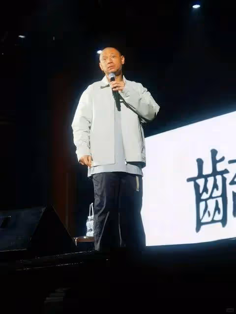 前TVB男星內地棟篤笑被批文不對題，現場觀眾發文吐槽：感覺被欺騙
