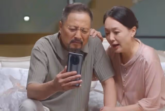 入行9年拿影后，巔峰時期結婚隱退，復出後59歲撞臉張蘭看懵觀眾