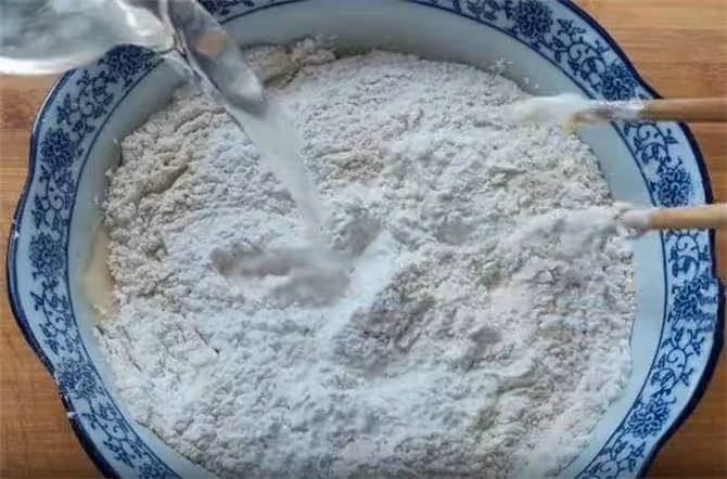 糯米粉新吃法,手不沾面,加一點麵粉,20分鐘早餐餅出鍋