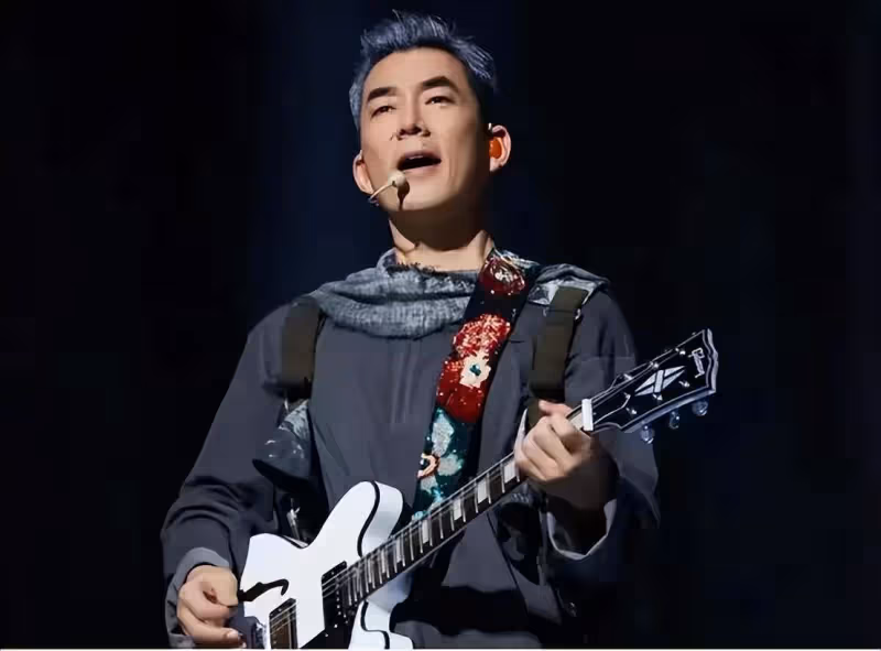 58歲任賢齊內地巡迴演唱會高潮不斷，曾借百萬給恩師度難關