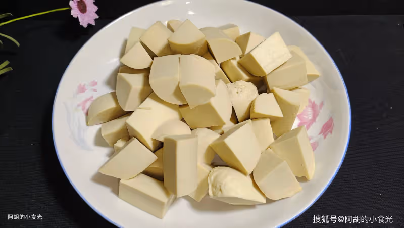 鮮毛豆和它絕配,一碗全是高蛋白!一煎一燉鮮透了,吃出口口爆汁、吃出好胃口