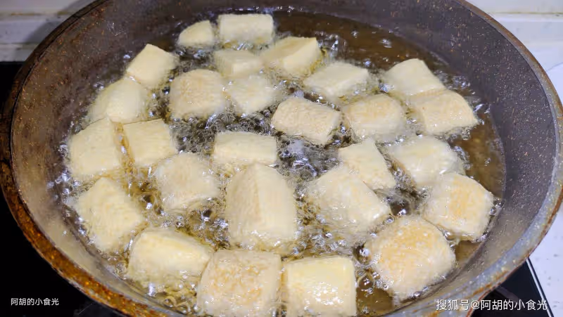 鮮毛豆和它絕配,一碗全是高蛋白!一煎一燉鮮透了,吃出口口爆汁、吃出好胃口