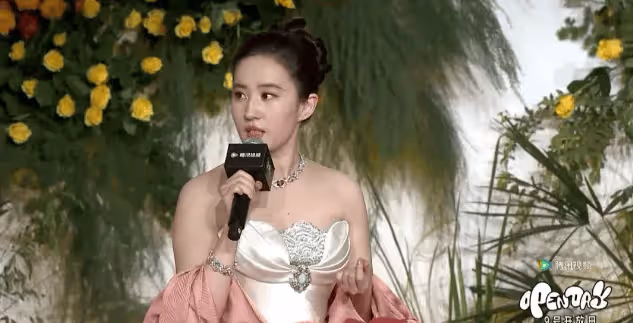 這一次,劉亦菲「又粗又肥」的手臂,狠狠打了內娛畸形審美一巴掌